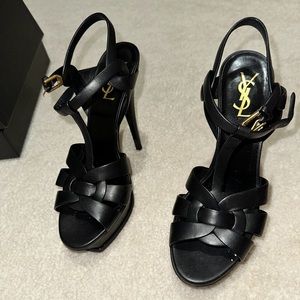 Yves Saint Laurent tribute 38